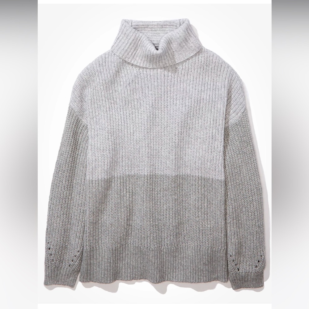American Eagle two tone grey turtleneck - Picture 9 of 9